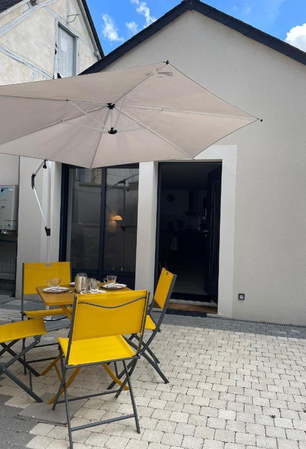 L'Archeveche : Au Pied De La Cathedrale Apartment Bourges Luaran gambar